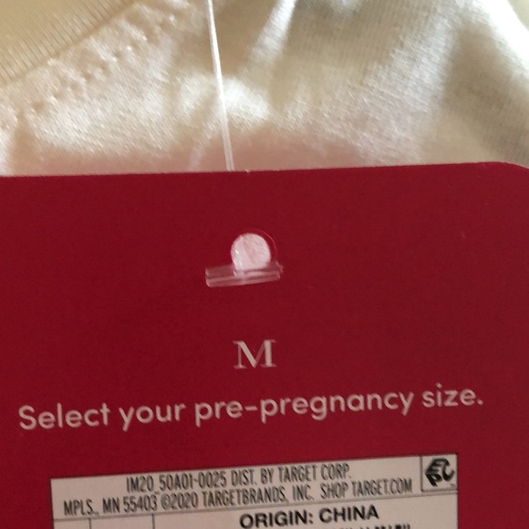 COPY - BRAND NEW WOMANS SHIRT SIZE MEDIUM! NWT! SMOKE FREE HOME! COLOR IS IVORY. - Picture 4 of 5